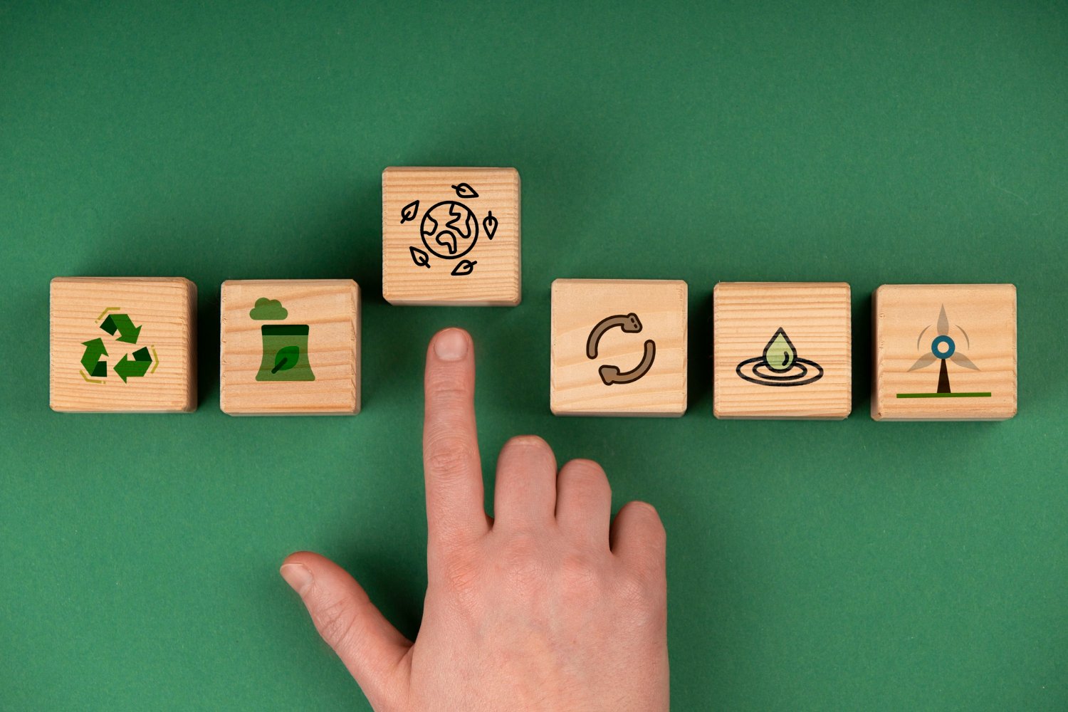 Sustentabilidade na indústria: aprenda a comunicar seus valores, atrair clientes e fortalecer sua marca na era verde.