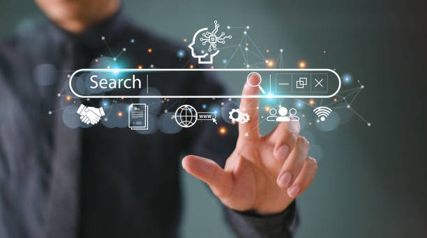 Aprenda a integrar social search ao SEO, adaptando conteúdos para redes sociais, buscas internas e diferentes caminhos de descoberta do público.